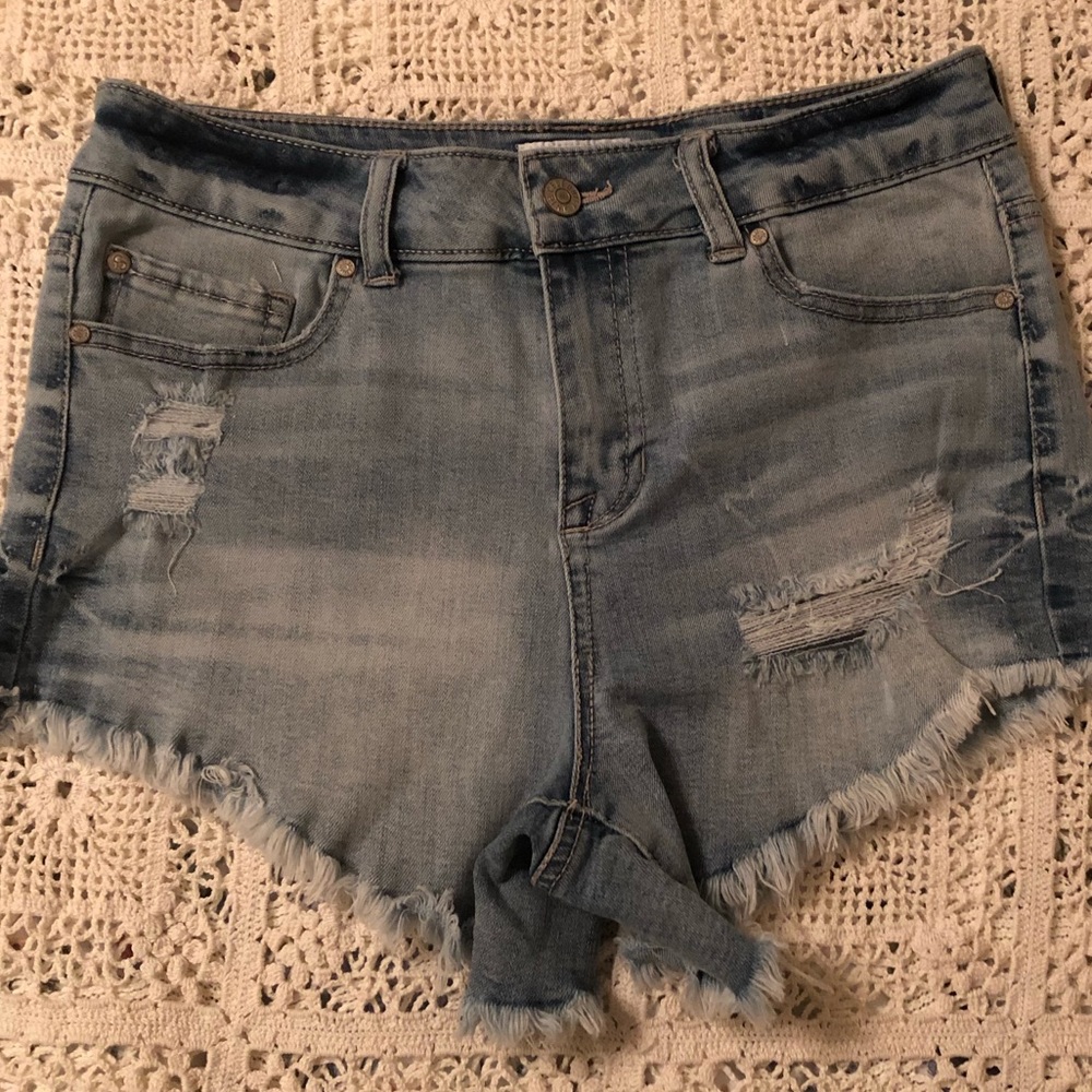Blue jean shorts size 7/28